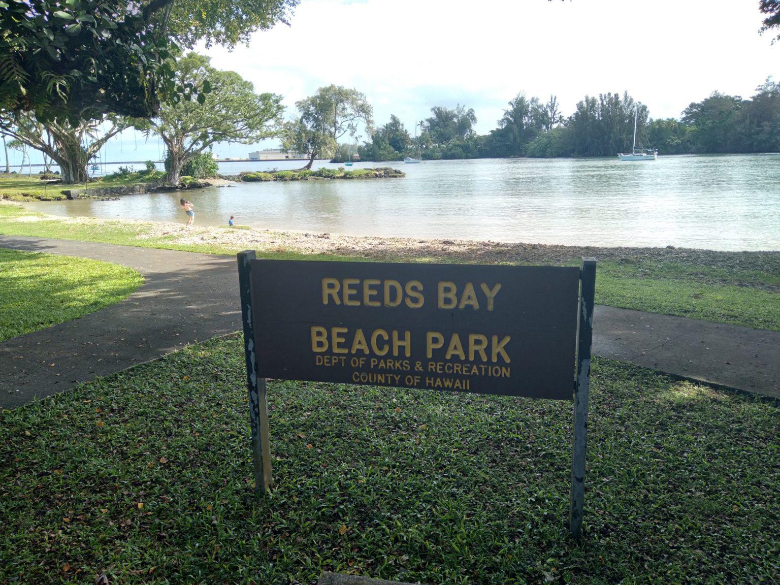 Rsid Bay Reed's Bay Beach Park – Come for the beach, Stay For The geese ...